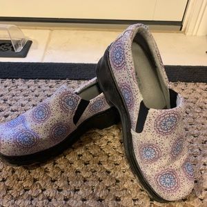 Klogs Nursing Shoes